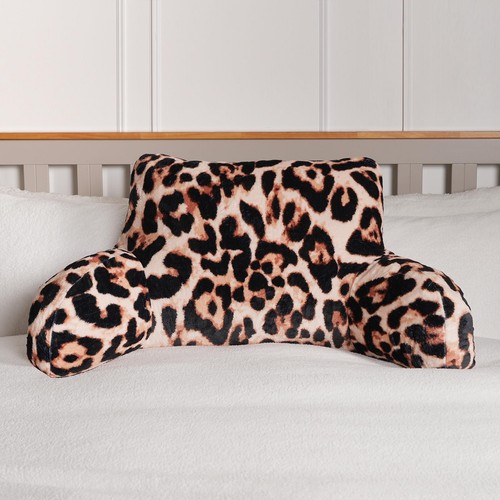 Leopard cushion reading - reading, pillow